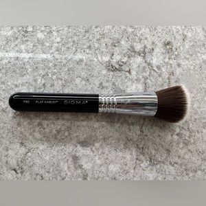 Sigma F80 Flat Kabuki Brush